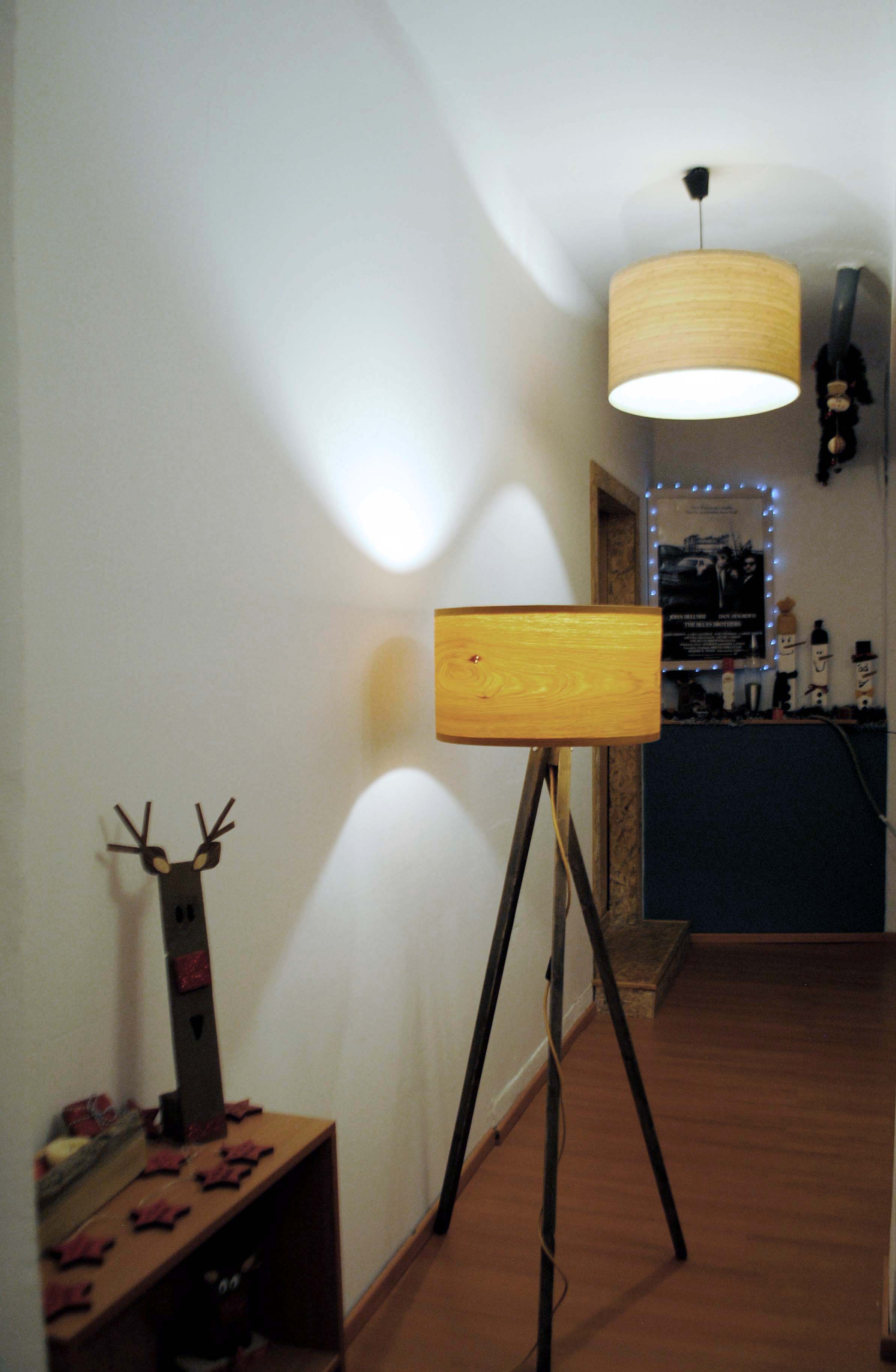 Tripod Oak- Handmade Wooden Floor Lamp | Woodulight