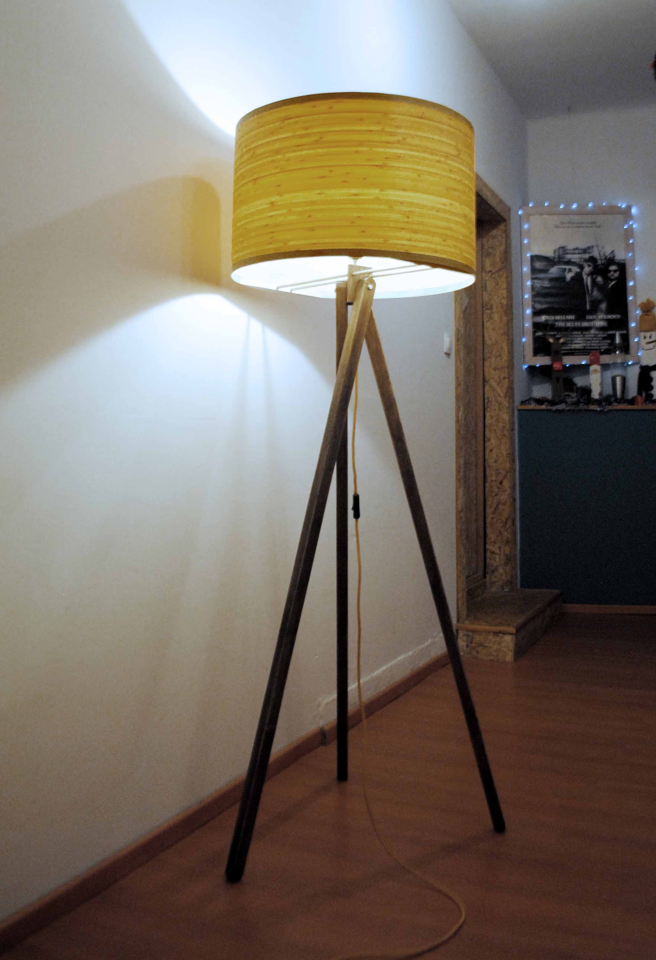 Tripod Bamboo - Handmade Wooden Floor Lamp - Woodulight